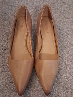 NWOT Handmade Women's Custom Handcrafted  Kitten Pumps In Camel Leather.  (11)